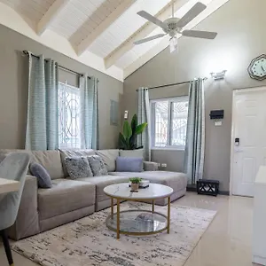 https://sky-view-villas-edmund-ridge-estate.comcaribbean.com